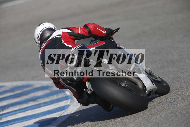 /Archiv-2024/02 29.01.-02.02.2024 Moto Center Thun Jerez/Gruppe gruen-green/40